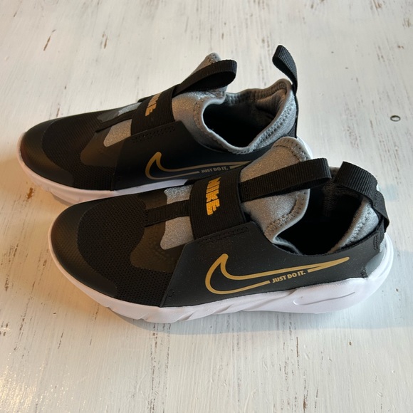 NIB Youth Nike Flex Runner 2 Tennis Shoe Sneakers - Picture 4 of 9